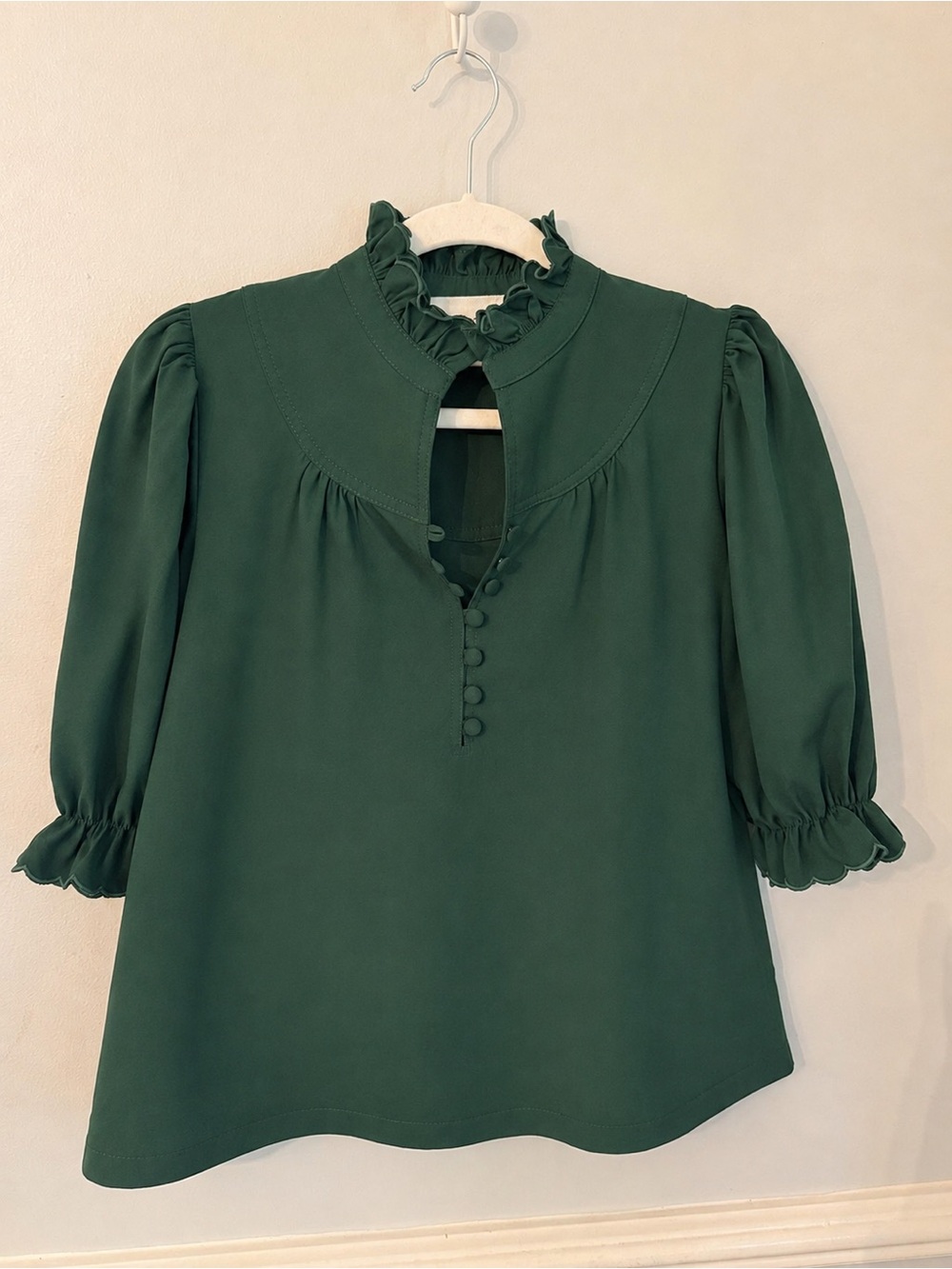 Tuckernuck Pomander Place Dark Green Ruffled Collar Puff Sleeve Blouse Medium